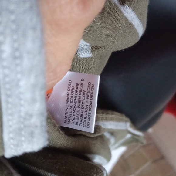 No bad vibes tee - khaki/grey/lilac, high low - Picture 7 of 7